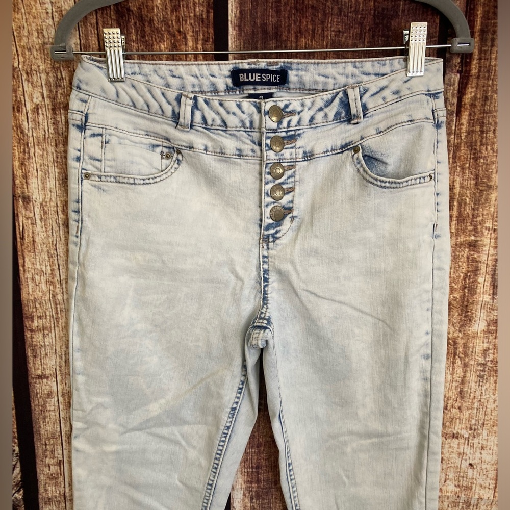 BLUE SPICE | Women’s Light Wash High Rise Skinny Jeans - Picture 2 of 8